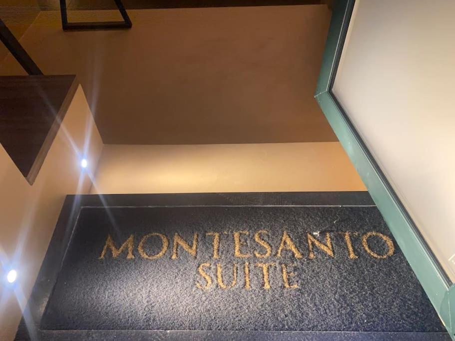 Montesantogroup Suite House Nel Centro Di Napoli Exteriör bild